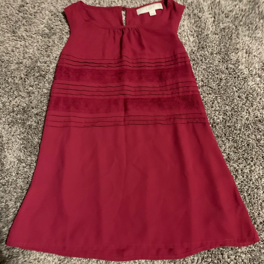 Ann Taylor loft extra small burgundy sleeveless blouse